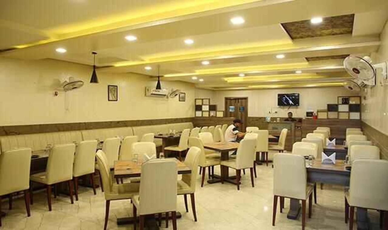 Fabhotel Corbett Inn Rudrapur Exterior foto